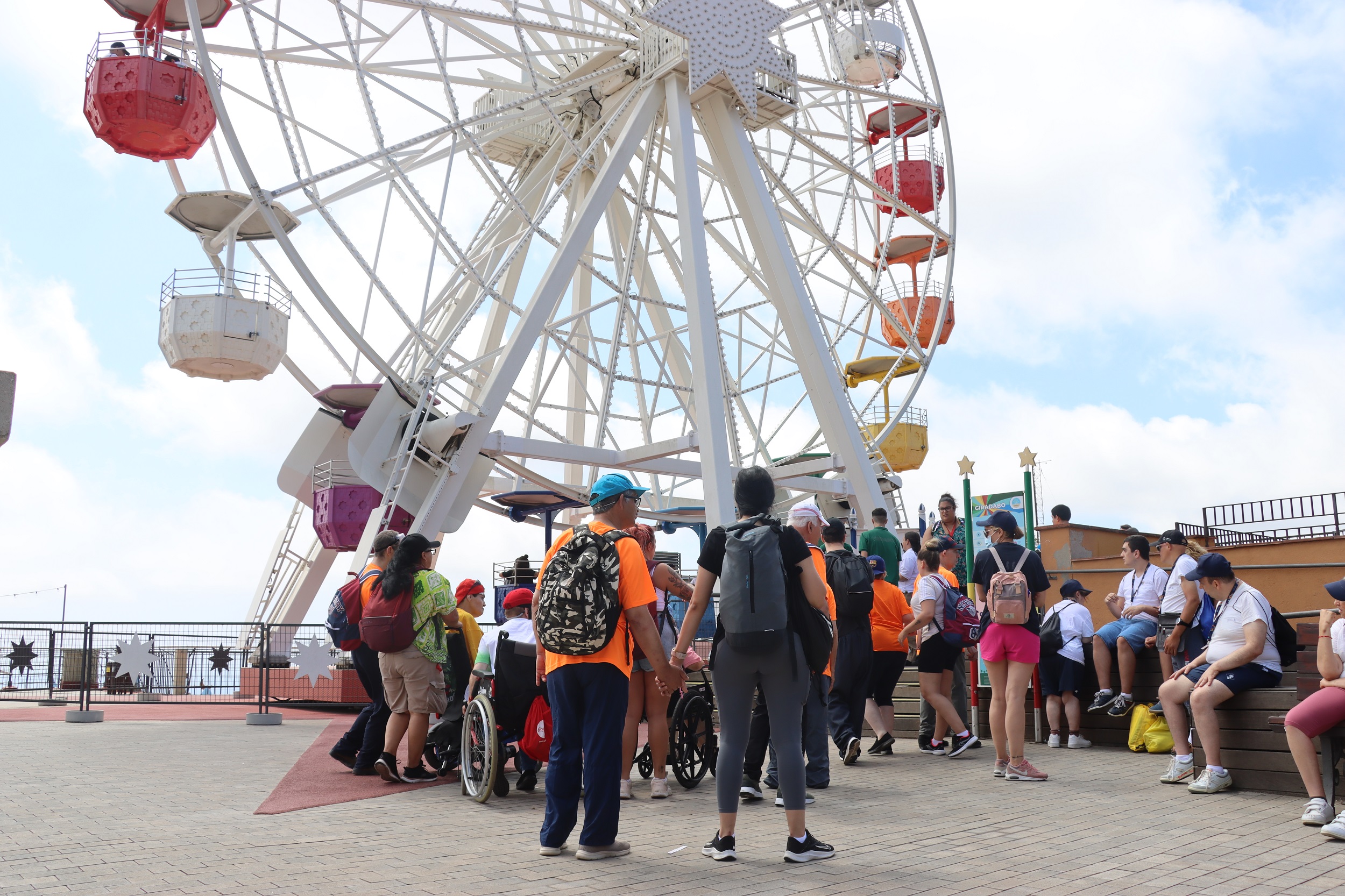  Mil personas con diversidad funcional disfrutan de las atracciones del Tibidabo