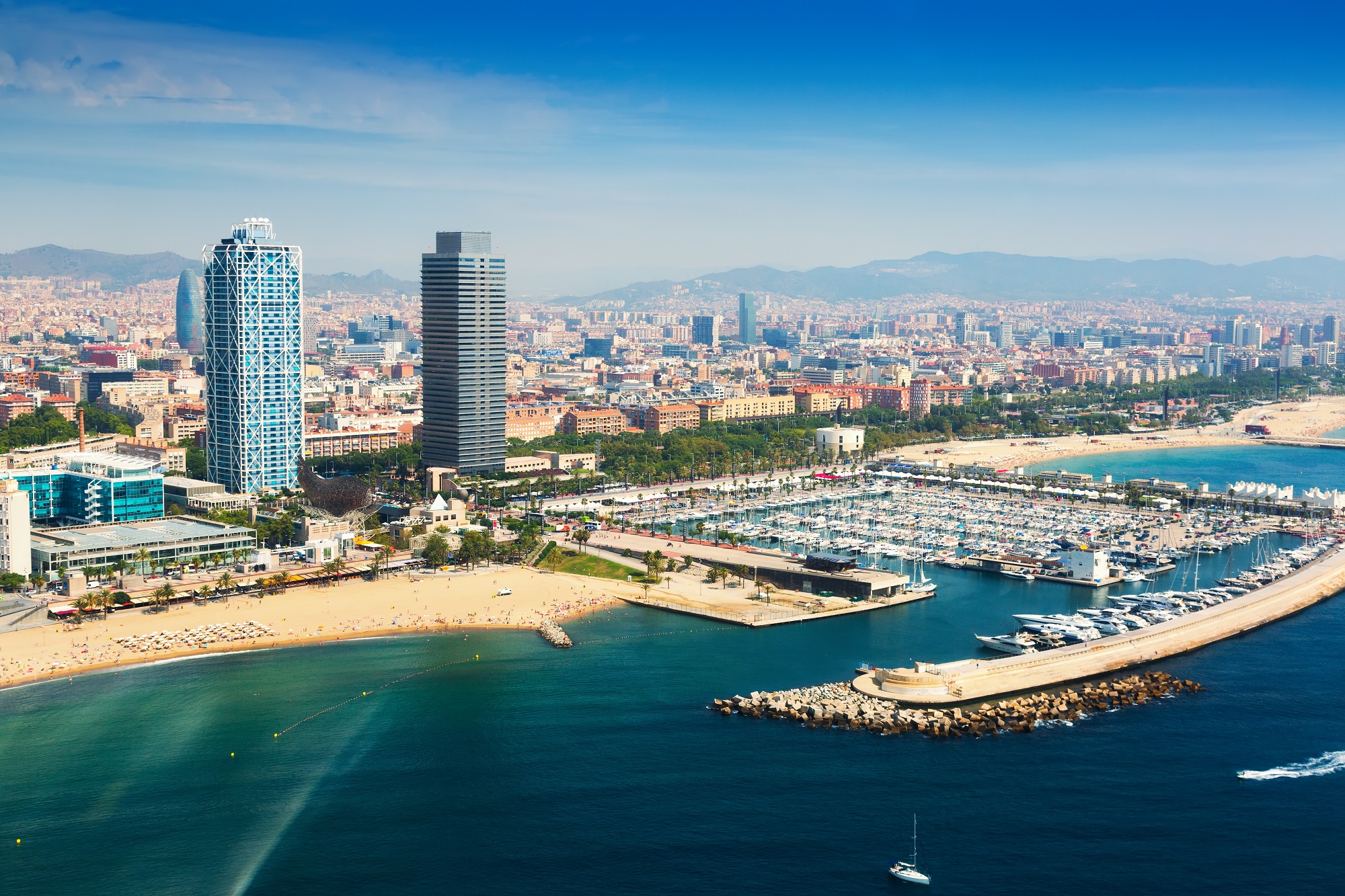 Vista aérea del puerto Olímpico de Barcelona