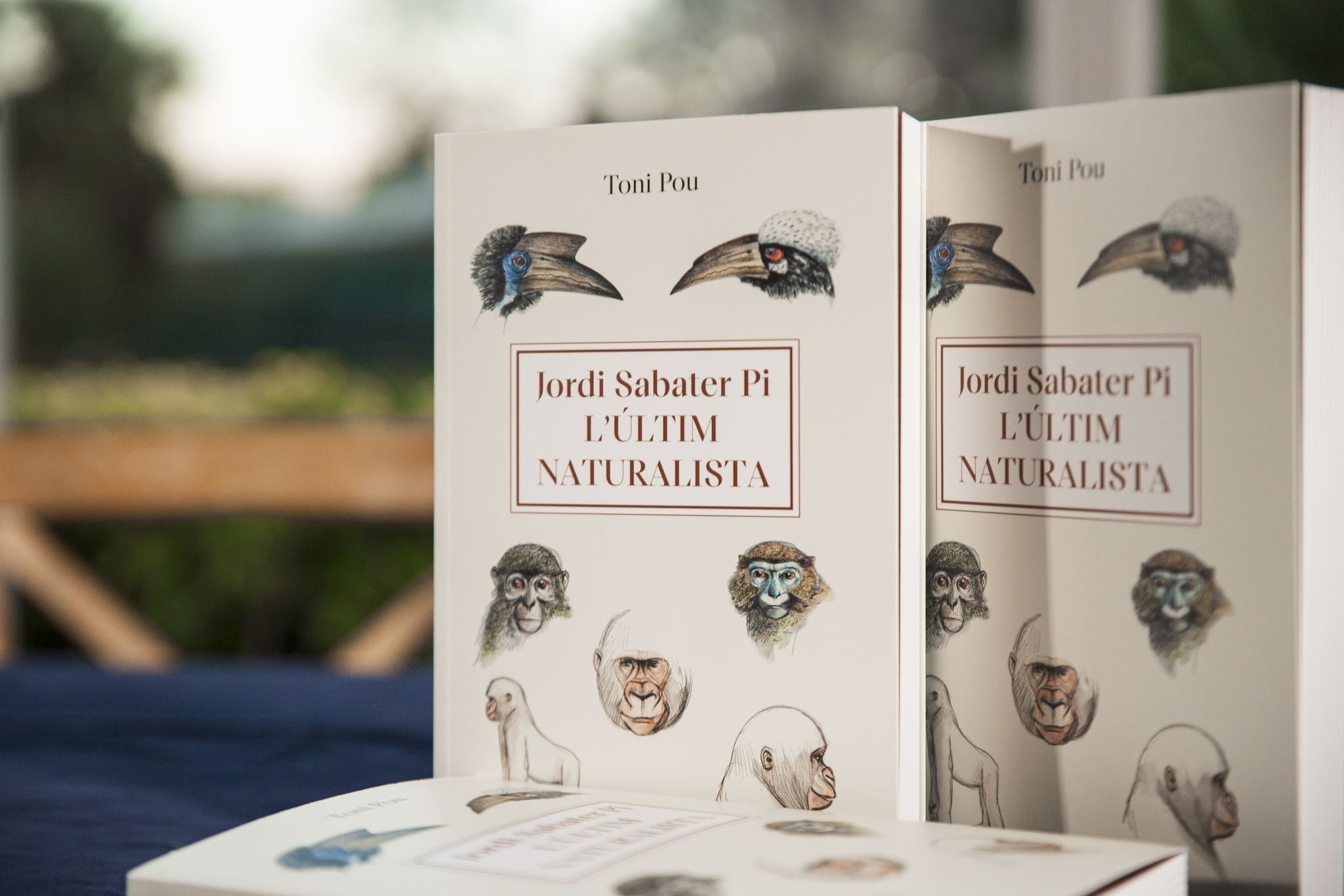 Portada del libro 'Jordi Sabater Pi. El último naturalista'