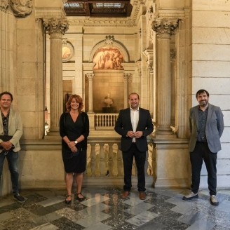 La Tercera Tinenta d’Alcaldia i Presidenta del Patronat de la Fundació Barcelona Zoo, Laia Bonet, i el Conseller de Medi Ambient i Territori del Govern de les Illes Balears, Miquel Mir, s’emplacen a col·laborar amb nous projectes