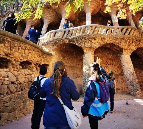 Official Guide taking a guided tour of Park Güell