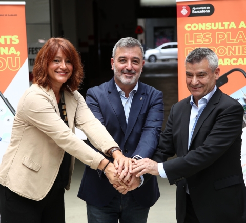 Presentación del acuerdo con el Gremio de Garajes para facilitar la consulta en tiempo real de información y disponibilidad de plazas de los aparcamientos de Barcelona