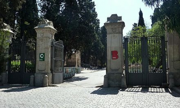 L'entrada principal del Cementiri de Montjuïc