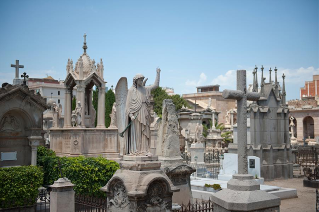 Tombes dels cementiris de Barcelona